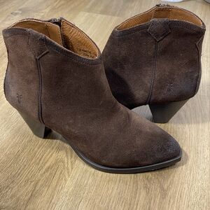 Frye June Western Shootie Brown Suede Ankle Boots size 7